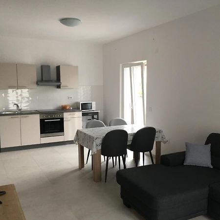 Apartment Urem Biograd Na Moru Luaran gambar