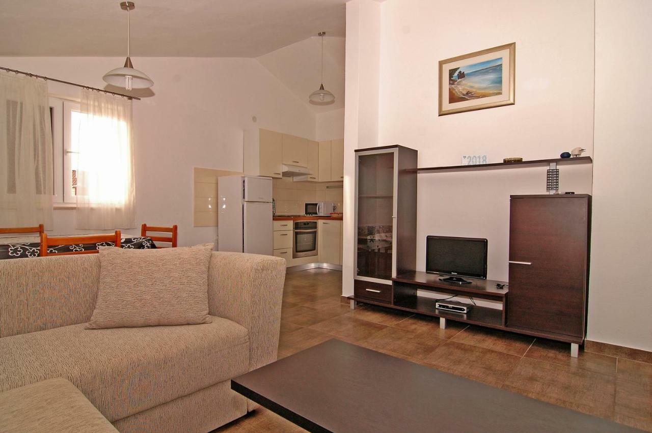 Apartment Urem Biograd Na Moru Luaran gambar
