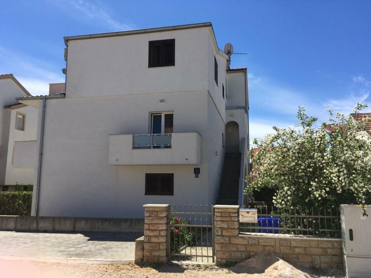 Apartment Urem Biograd Na Moru Luaran gambar
