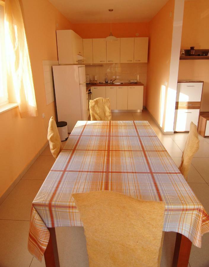 Apartment Urem Biograd Na Moru Luaran gambar