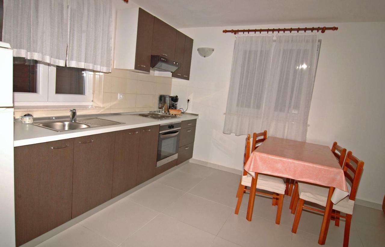 Apartment Urem Biograd Na Moru Luaran gambar