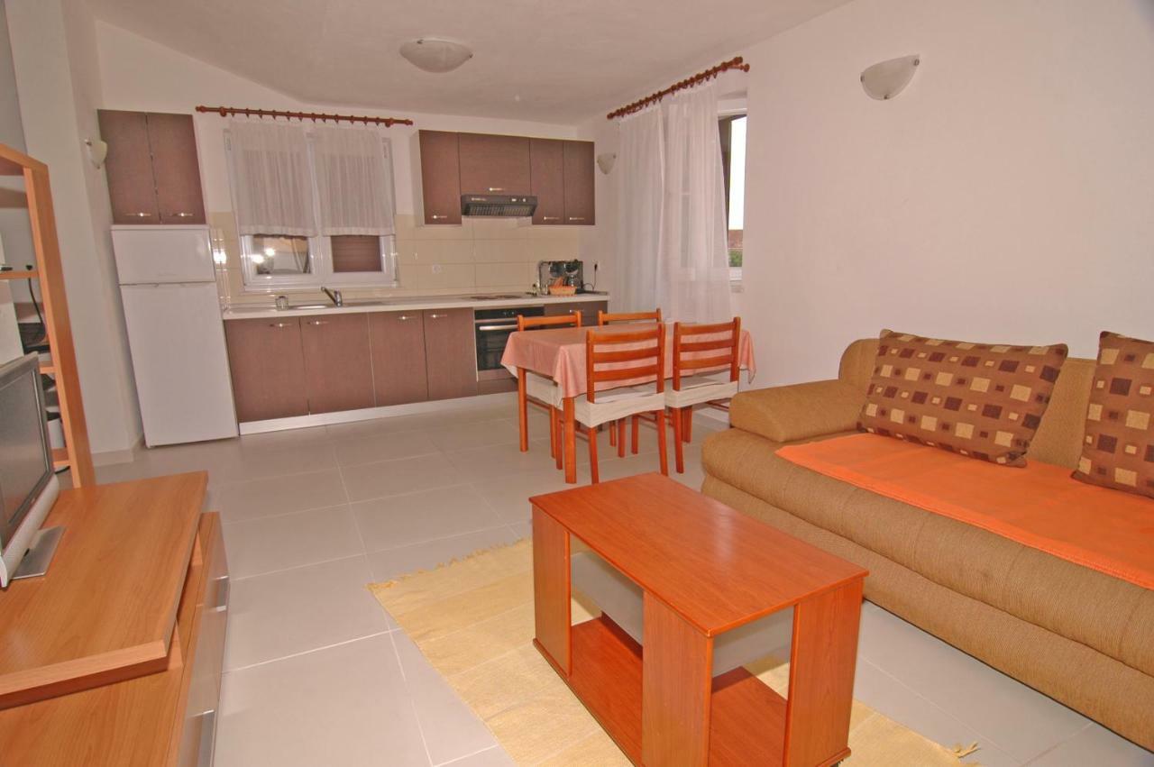 Apartment Urem Biograd Na Moru Luaran gambar